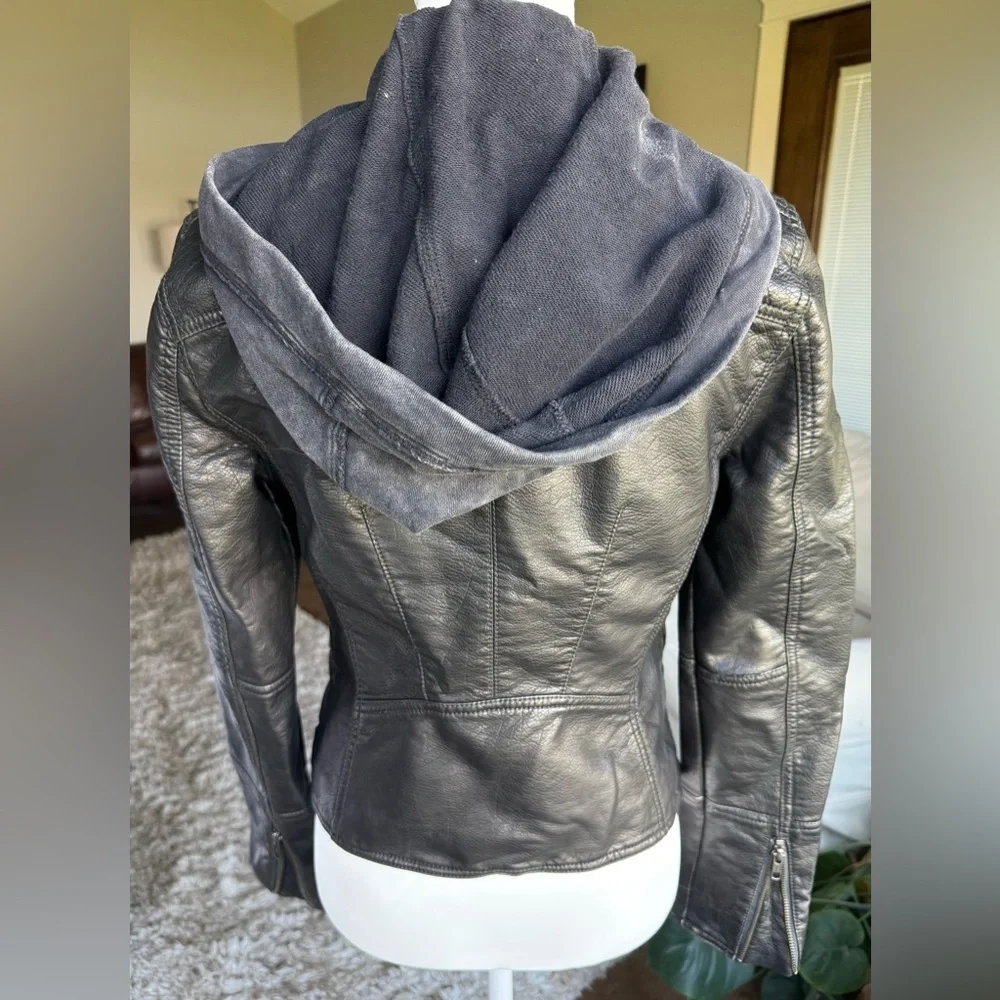 We The Free XS Black Vegan Leather Biker Style Jacket with Sweatshirt Hood - Picture 3 of 8